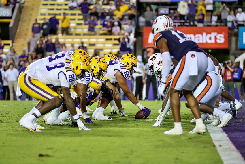 LSU offensive line named among Joe Moore Award finalists Crescent